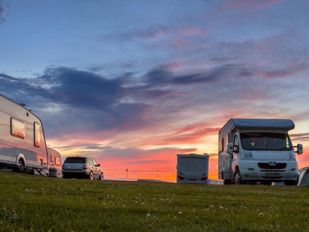 Hôtel Easy Camping à Spielberg Bei Knittelfeld Extérieur photo