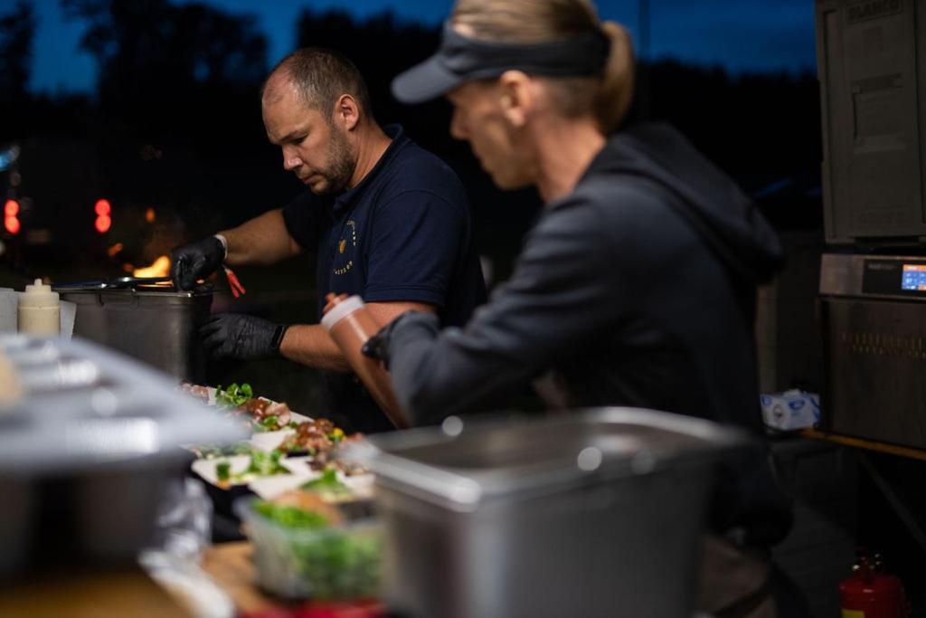 Hôtel Easy Camping à Spielberg Bei Knittelfeld Extérieur photo